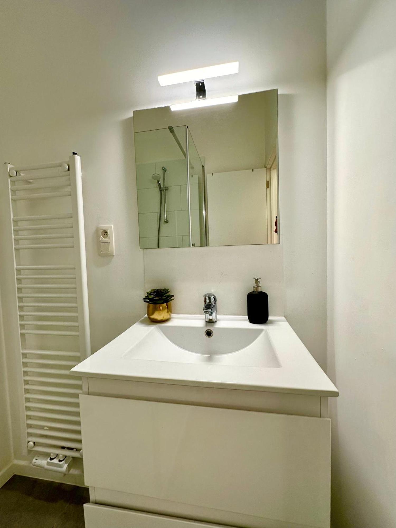 Luxury Suites Mons By Rikas Hotels Dış mekan fotoğraf