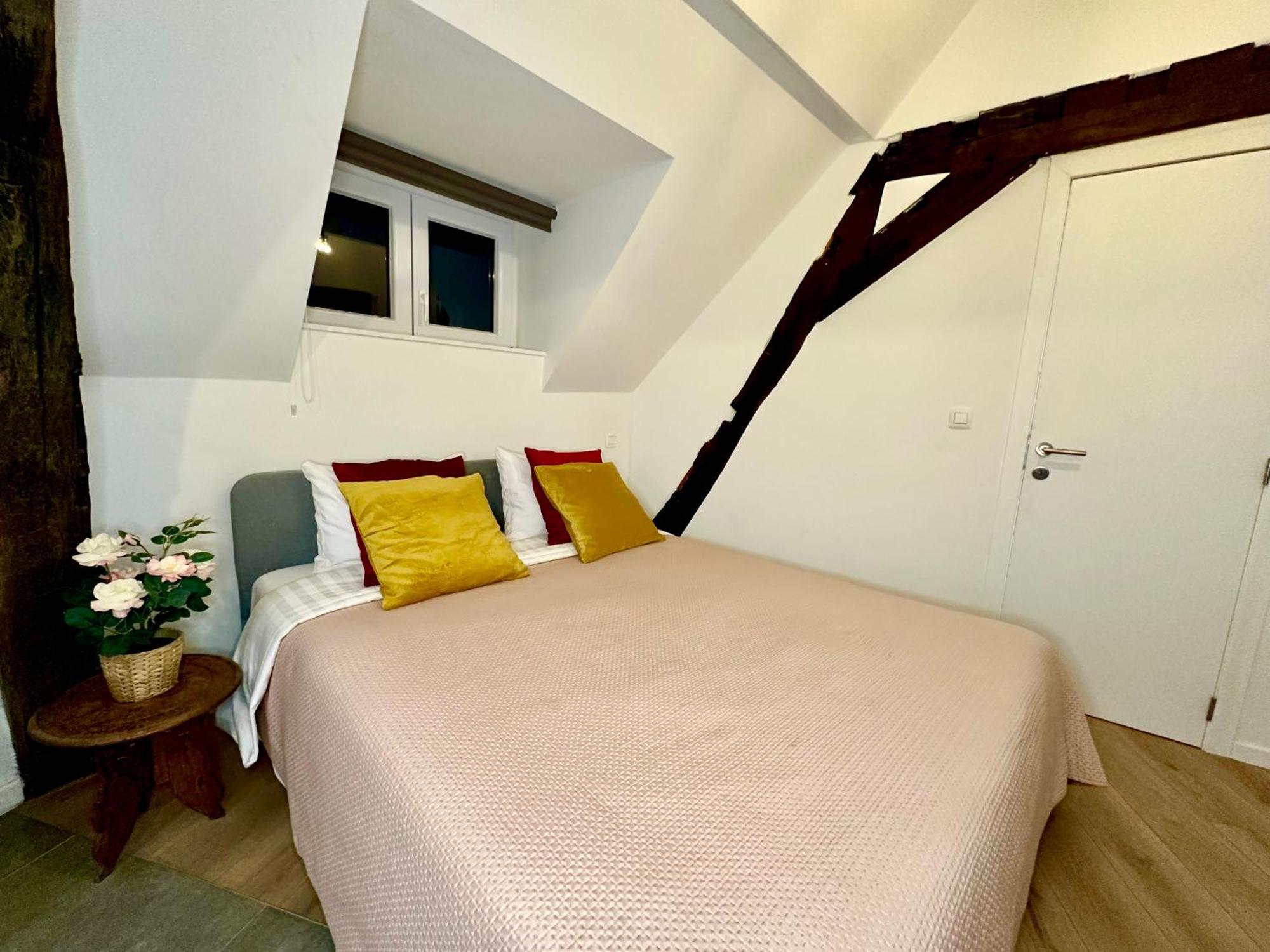 Luxury Suites Mons By Rikas Hotels Dış mekan fotoğraf
