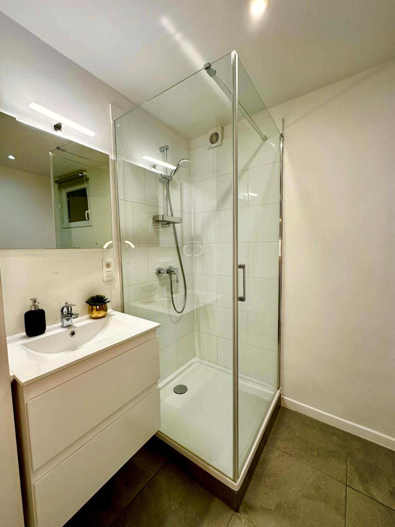 Luxury Suites Mons By Rikas Hotels Dış mekan fotoğraf