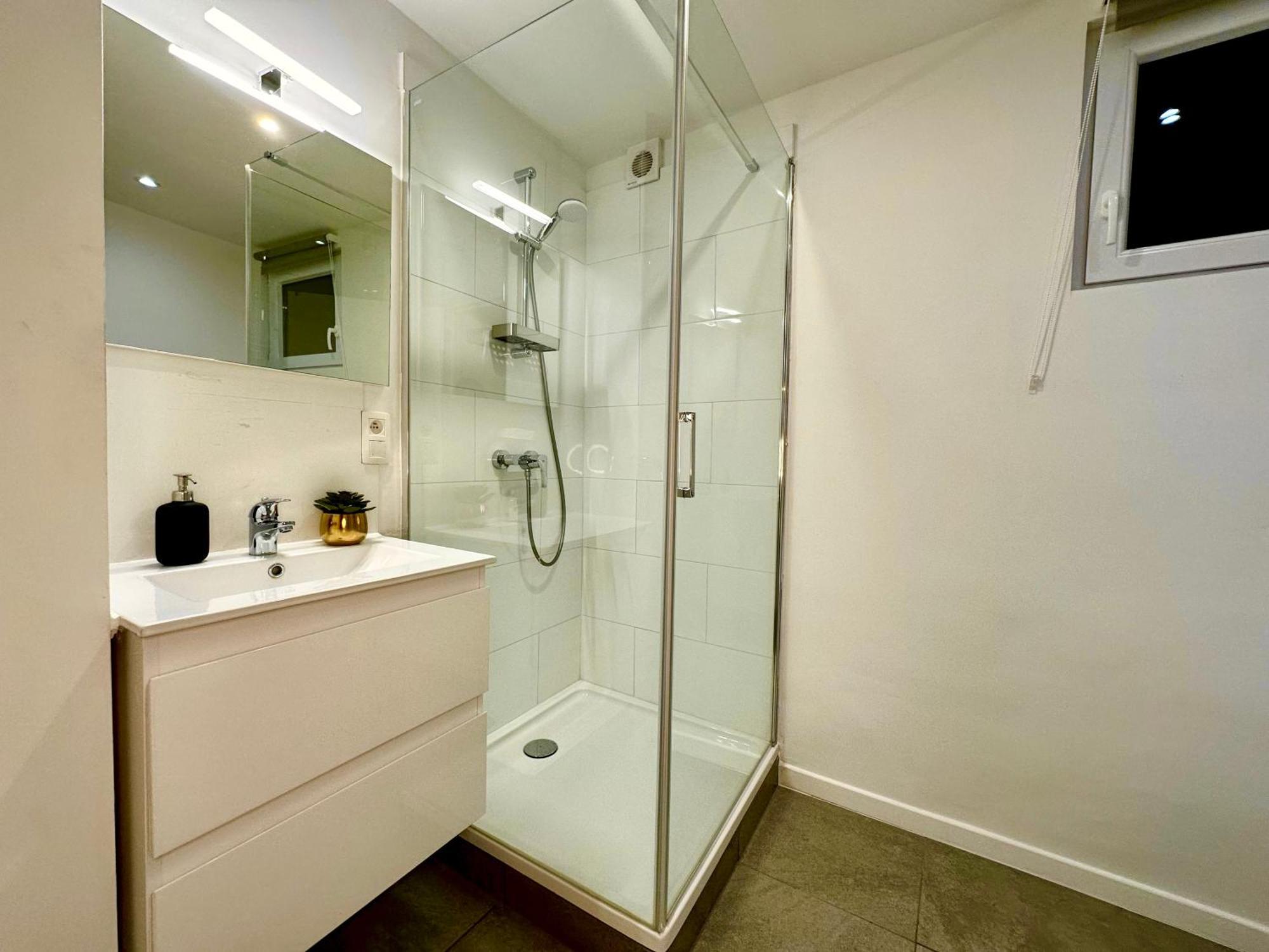 Luxury Suites Mons By Rikas Hotels Dış mekan fotoğraf