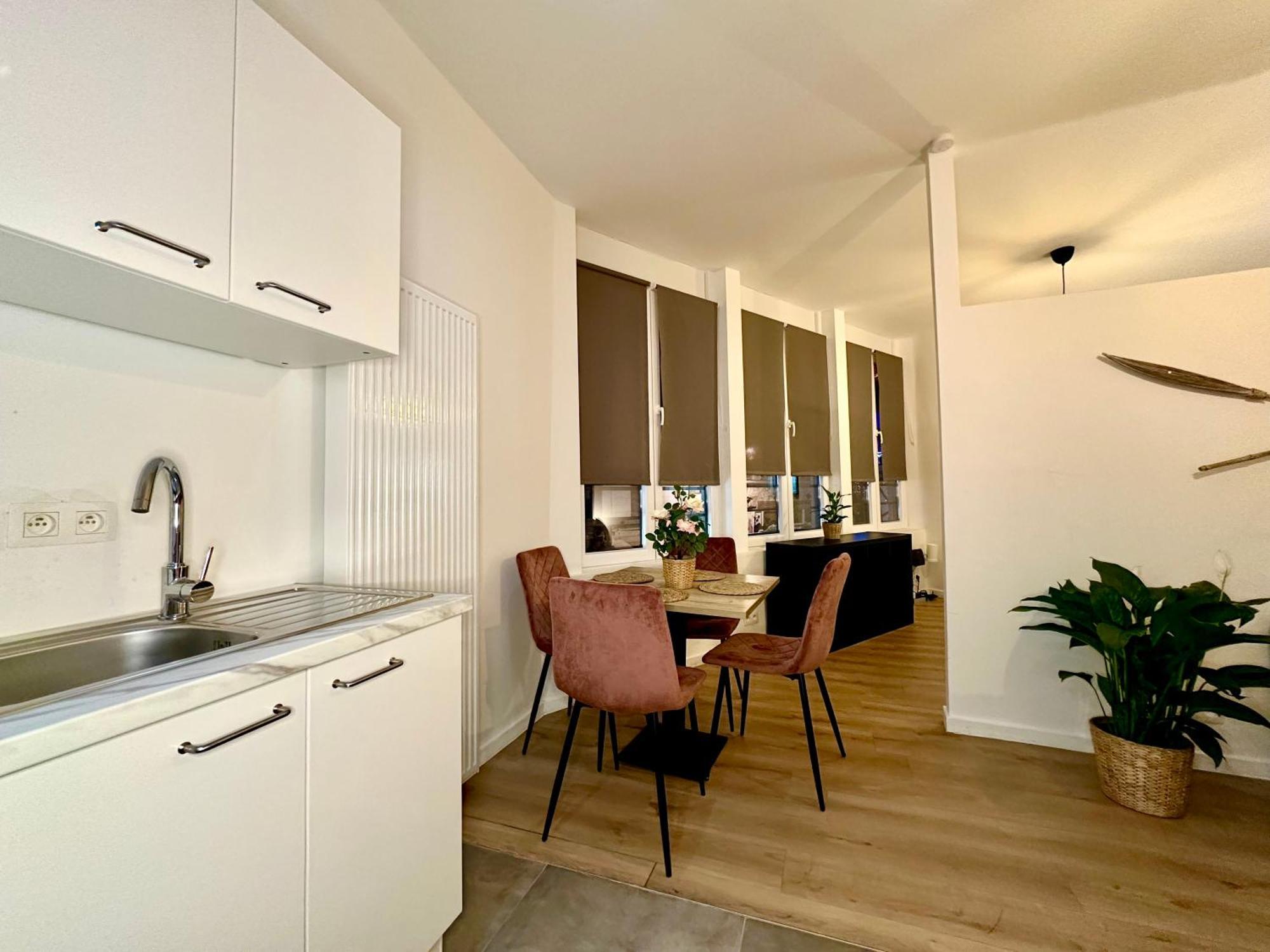 Luxury Suites Mons By Rikas Hotels Dış mekan fotoğraf