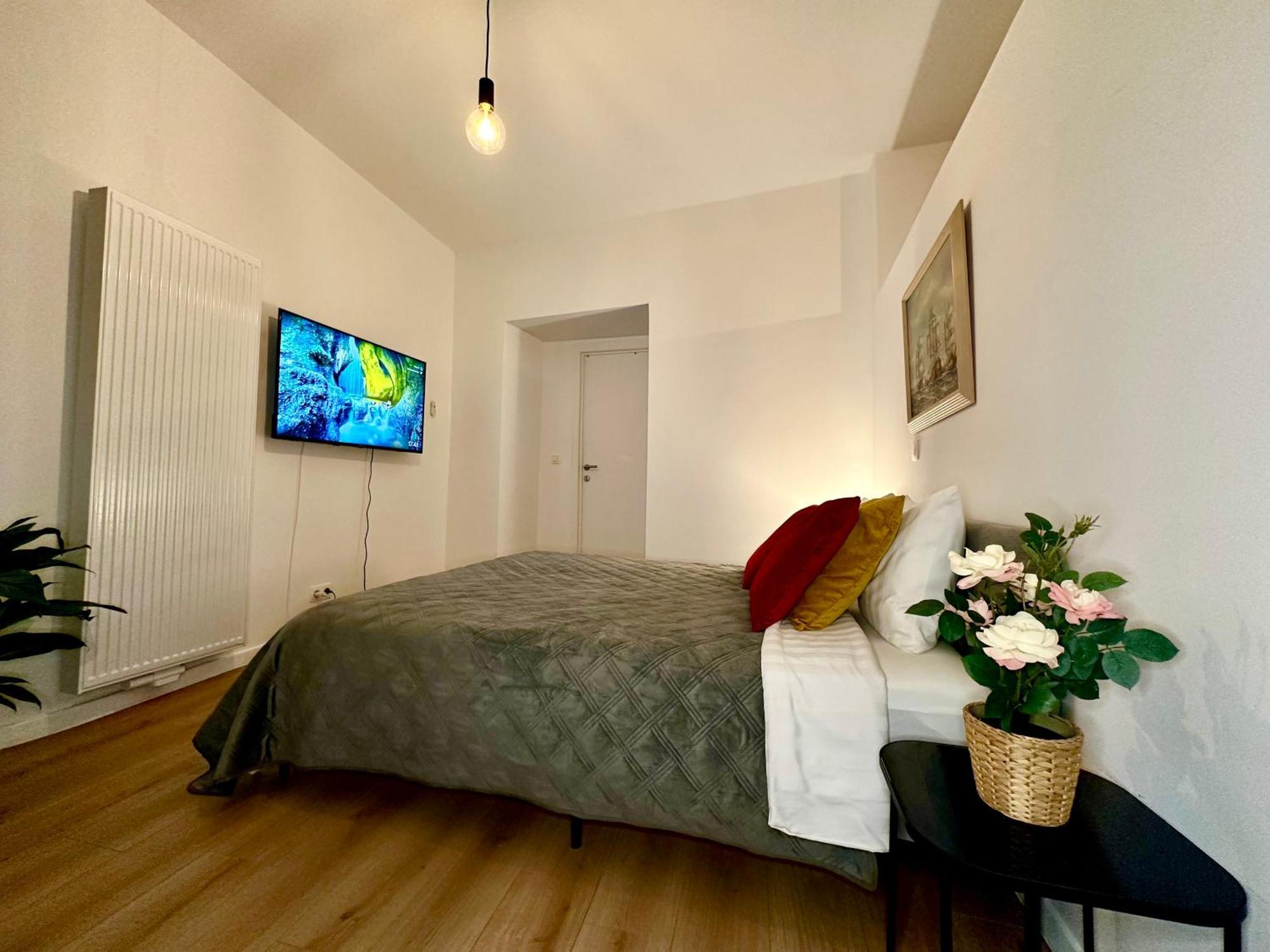 Luxury Suites Mons By Rikas Hotels Dış mekan fotoğraf